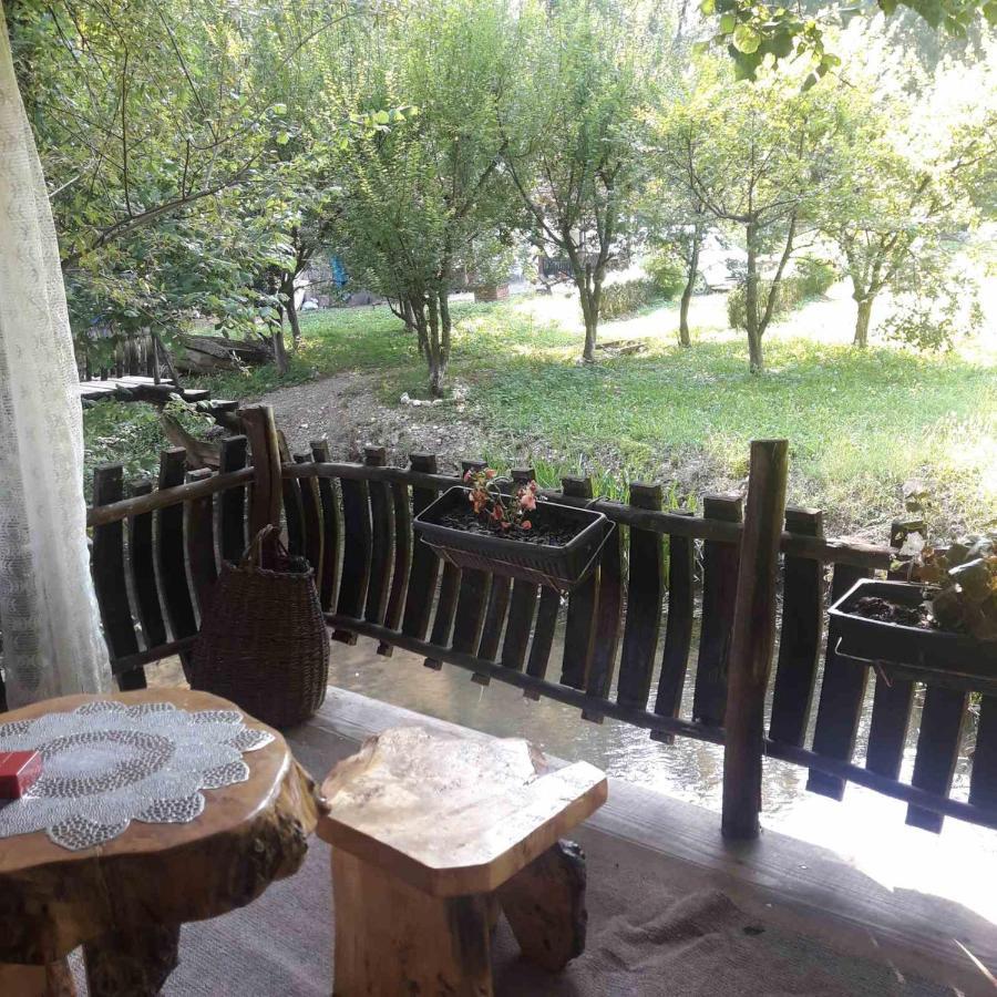 Sljivik Guest House Ni Екстериор снимка